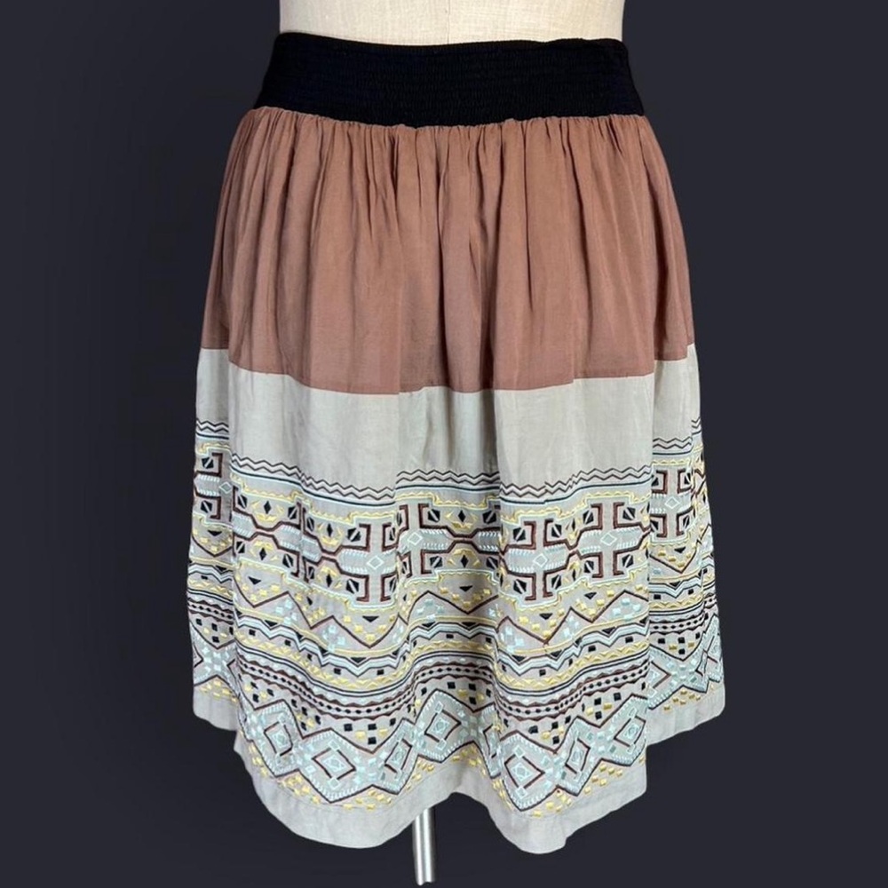🤎Anthropologie Tassel Embroidered A-Line Skirt in Brown and Cream